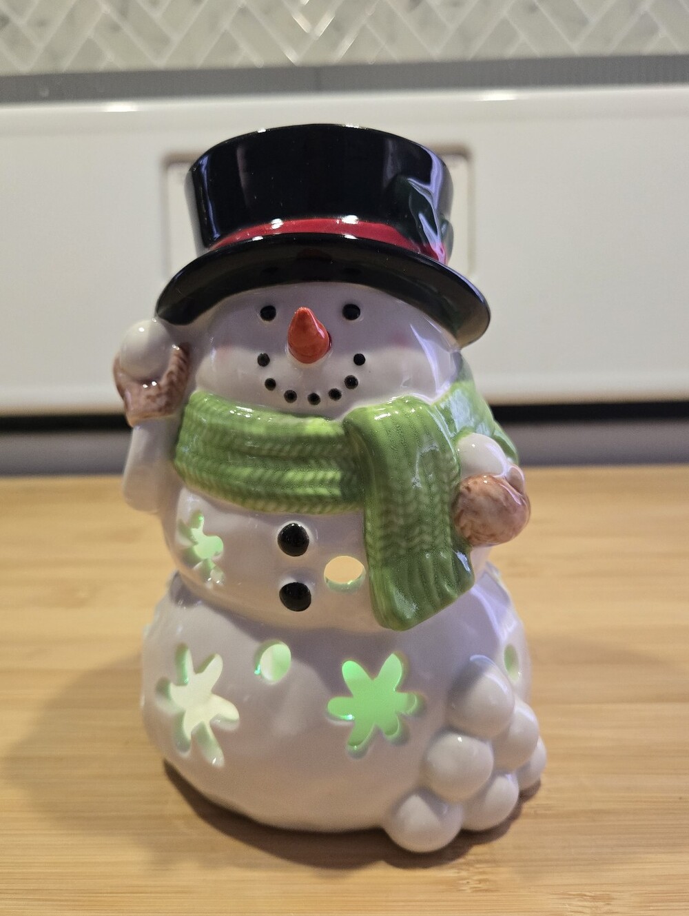 Yankee Candle Snowman Snowball Lantern w/ Black Hat, Green Scarf & Snowballs🕯